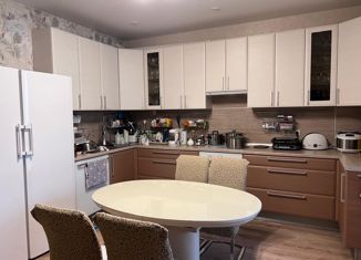 Четырехкомнатная квартира на продажу, 107 м2, деревня Кудрово, Областная улица, 1