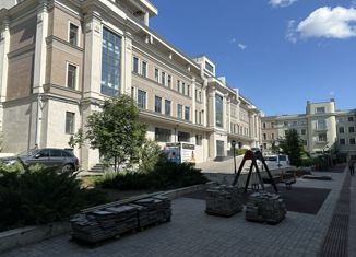 Продам 4-ком. квартиру, 157 м2, Казань, Вахитовский район, улица Баумана, 9