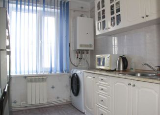 Продам 2-ком. квартиру, 51 м2, Курганинск, улица 76-й Квартал, 31