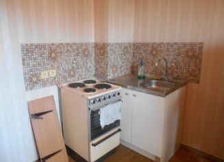 Продаю 2-комнатную квартиру, 56 м2, Санкт-Петербург, улица Бадаева, 1к2, улица Бадаева