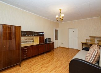 2-комнатная квартира на продажу, 47.2 м2, Екатеринбург, улица Ломоносова, 18, улица Ломоносова