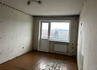 Продаю двухкомнатную квартиру, 43 м2, Междуреченск, Вокзальная улица, 2