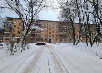 Продаю трехкомнатную квартиру, 57.1 м2, Московская область, 2-я Новорублёвская улица, 6