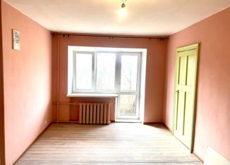 Продаю двухкомнатную квартиру, 41 м2, Бокситогорск, улица Вишнякова, 24