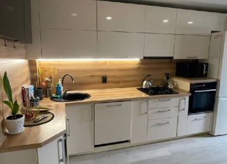 2-ком. квартира на продажу, 58.7 м2, Котлас, Стефановская улица, 31А