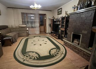 Продажа четырехкомнатной квартиры, 140 м2, Салават, Октябрьская улица, 38