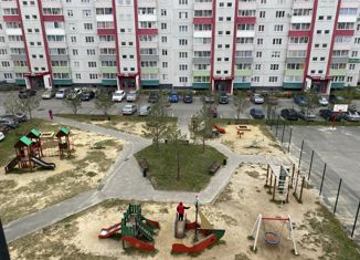 2-комнатная квартира на продажу, 41 м2, микрорайон Вишнёвая Горка, Олимпийская улица, 1