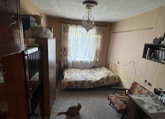 Продам 3-комнатную квартиру, 52 м2, Нижний Новгород, Сормовское шоссе, 16, метро Канавинская