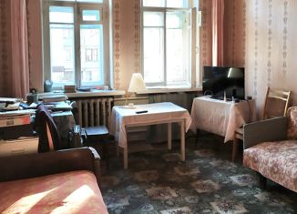 Продается двухкомнатная квартира, 56.8 м2, Кольчугино, улица 3-го Интернационала, 64