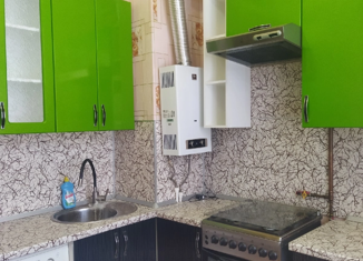 Продается трехкомнатная квартира, 65 м2, село Серафимовский, 22-й квартал, 18