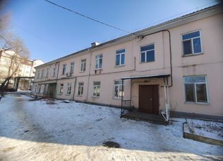 Продам 2-ком. квартиру, 43 м2, Владивосток, улица Маковского, 191