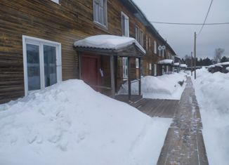 Продаю 2-комнатную квартиру, 52.6 м2, село Карпогоры, улица Красных Партизан, 7А