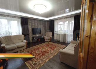 Продается 4-комнатная квартира, 94 м2, Салават, Ленинградская улица, 73