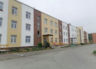 Трехкомнатная квартира на продажу, 69 м2, Дегтярск, улица Фурманова, 31