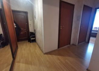 Продам трехкомнатную квартиру, 77 м2, Москва, Беловежская улица, 55, станция Немчиновка