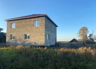 Продаю дом, 317.5 м2, Кировград, улица Каманина, 19