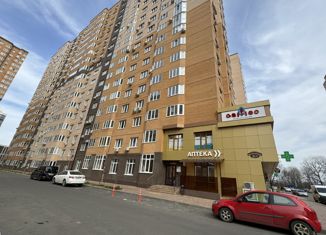 Продаю 1-комнатную квартиру, 40 м2, Краснодар, улица имени Героя Георгия Бочарникова, 12/1