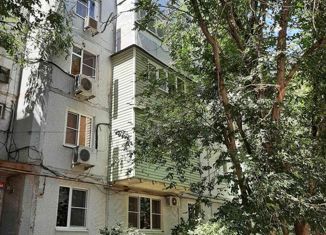 Продам трехкомнатную квартиру, 69.6 м2, Астрахань, Волгоградская улица, 85Ж, Трусовский район