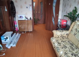 Продаю 3-ком. квартиру, 68 м2, Большой Камень, улица Приморского Комсомола, 5А