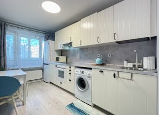 Сдам в аренду 1-ком. квартиру, 35.3 м2, Москва, Большая Черёмушкинская улица, 26к3, Академический район