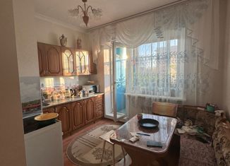 Продается 3-комнатная квартира, 70 м2, Нерюнгри, проспект Геологов, 51