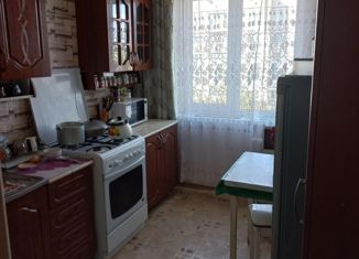 Продаю 3-ком. квартиру, 62 м2, Черкесск, улица Гутякулова, 20, микрорайон Родина