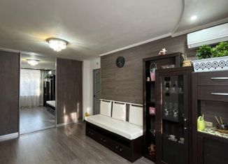 Продается 4-комнатная квартира, 60 м2, Аксай, проспект Ленина, 41