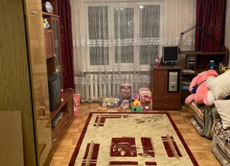 Продажа трехкомнатной квартиры, 53 м2, Сарапул, улица Калинина, 6