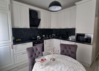 Продаю 1-комнатную квартиру, 42.1 м2, Щербинка, Индустриальная улица, 10