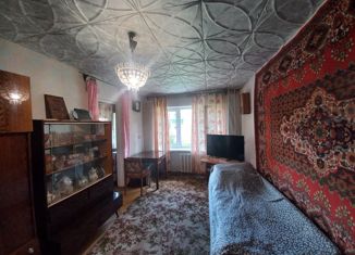 Продажа 2-ком. квартиры, 41.2 м2, Кыштым, улица Республики, 3