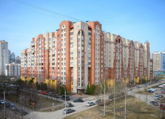 Продаю двухкомнатную квартиру, 66.8 м2, Санкт-Петербург, Калининский район, Кондратьевский проспект, 64к2