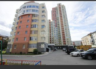 Продается 3-комнатная квартира, 78 м2, Тюменская область, улица Дружбы Народов, 28Б