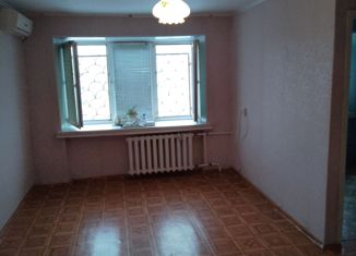 Продаю 1-ком. квартиру, 30 м2, Новотроицк, переулок Химиков, 4