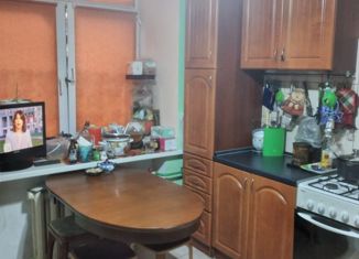 Продам трехкомнатную квартиру, 76.4 м2, Москва, Ломоносовский проспект, 18, метро Университет