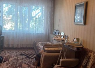 Продаю 3-ком. квартиру, 67 м2, Тольятти, улица Дзержинского, 31