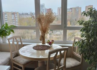 Продам 2-ком. квартиру, 53 м2, Пермь, Дзержинский район, улица Желябова, 16