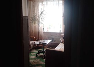 Трехкомнатная квартира на продажу, 62 м2, Оса, Комсомольская улица, 44