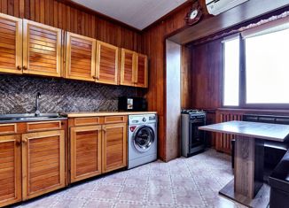 Продаю 3-ком. квартиру, 62.1 м2, посёлок городского типа Энем, Красная улица, 7