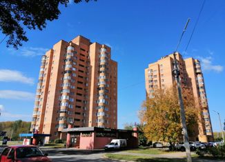 Продается 5-ком. квартира, 101 м2, Глазов, улица Карла Маркса, 7/1
