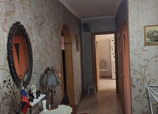 Продаю трехкомнатную квартиру, 72.3 м2, Новосибирская область, Гусинобродское шоссе, 11