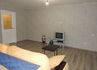 Продаю 2-ком. квартиру, 76.7 м2, Екатеринбург, улица Бебеля, 138, улица Бебеля