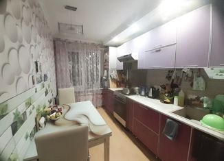 Сдам в аренду 2-комнатную квартиру, 56 м2, Альметьевск, проспект Строителей, 43