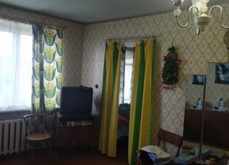 Продается 4-ком. квартира, 60 м2, Каменск-Шахтинский, переулок Крупской, 71