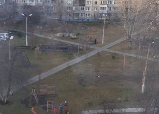 Сдается в аренду трехкомнатная квартира, 60 м2, Красноярск, улица Академика Павлова, 37