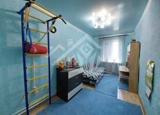 Продаю трехкомнатную квартиру, 54 м2, село Львовское, улица Комарова, 2
