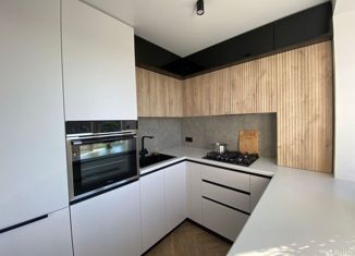 Трехкомнатная квартира на продажу, 61 м2, Кумертау, улица Худайбердина, 7