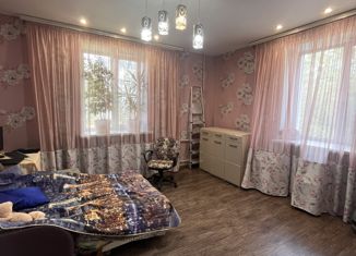 Продажа 2-комнатной квартиры, 59.5 м2, Кирово-Чепецк, улица Калинина, 39