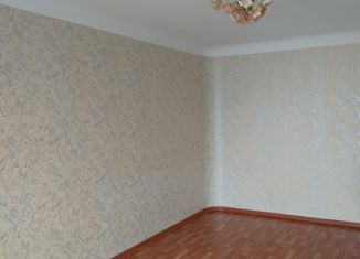 Продается 1-комнатная квартира, 35 м2, Волжский, улица имени Генерала Карбышева, 132