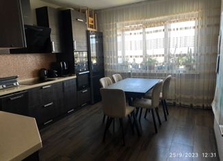 Продам 2-комнатную квартиру, 82 м2, Энгельс, улица Тельмана, 6Д