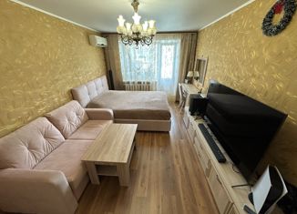 Продаю 2-комнатную квартиру, 48 м2, Ейск, Ясенская улица, 2А